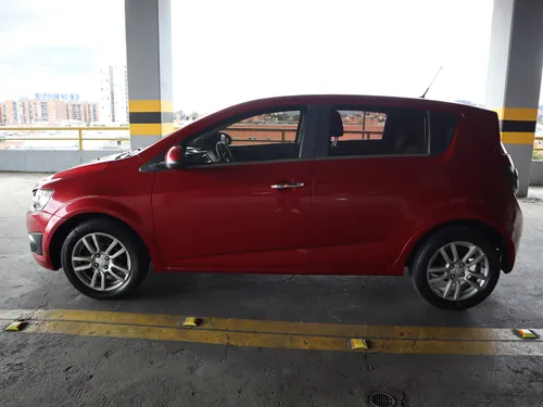 Chevrolet Sonic LT 1.6 TP 4AB ABS CT 5P