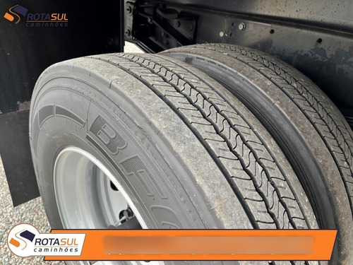 Imagem 10 de 11 de M.benz Atron 1319