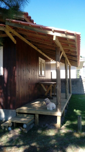 Imagem 7 de 20 de Casa À Venda Na Servidão Pmg 21, Grama, Garopaba - Sc - Liv-22598