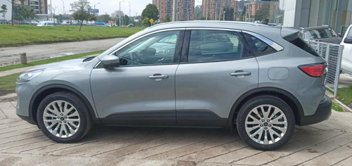 Imagen 2 de 25 de Ford Escape Titanium 4x4 Ecoboost 2023 Casatoro 170 M.b