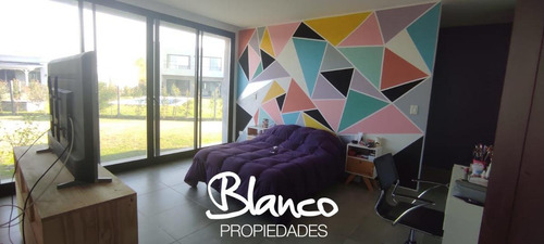 Imagen 6 de 11 de Hermosa Casa, Estilo Racionalista, En Una Planta Dentro Del Barrio San Gabriel - Villanueva