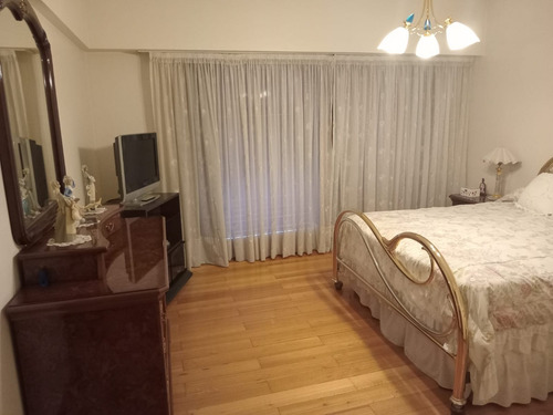 Semi Piso En Alquiler Y/ó Venta Excelente Estado. Ubicado En Sarmiento Esquina Videla. Quilmes Centro. Alquiler U$s 1.800.-, Piso 5°.
