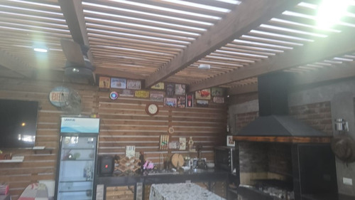Preciosa Casa Amplia , Patio Techado Con Quincho 4d , 2b