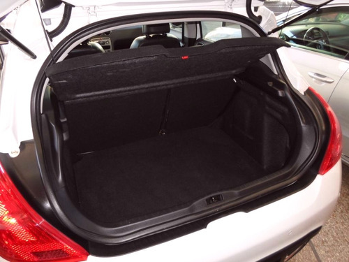 Peugeot 308 2.0 Feline 143cv