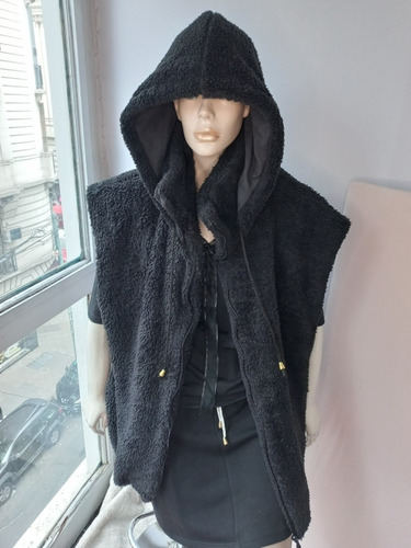 Imagen 3 de 5 de Chaleco Aspen Oversize -corderito Forrado- She&her