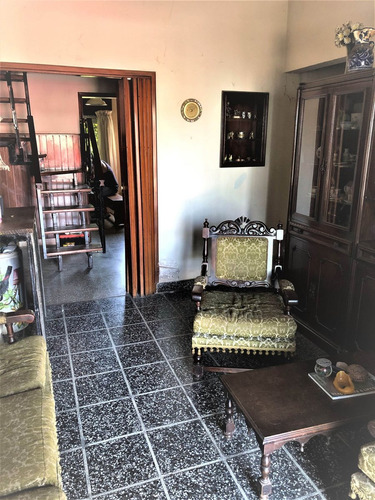 Venta Casa 4 Amb Parq, Pil Y Loc. Com Bella Vista!