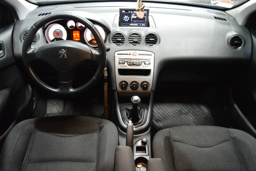 Peugeot 408 2.0 Allure 143cv