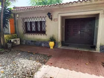 Comprar Rias Altas, Excelente Ubicación, Próximo A Avenida Garzón, Buen Inmueble Con Barbacoa Y Garaje!!