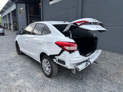(20) Sucata Toyota Yaris Sedan Xi 1.5 2024 (retirada Peças)
