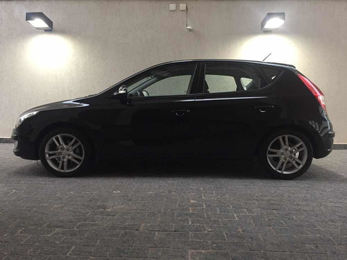 Imagem 3 de 19 de Hyundai I30 2011 2.0 Gls Aut. 5p