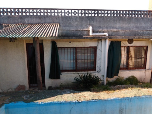 Imagen 13 de 14 de Chalet Tipo Colonial En Moron Sur