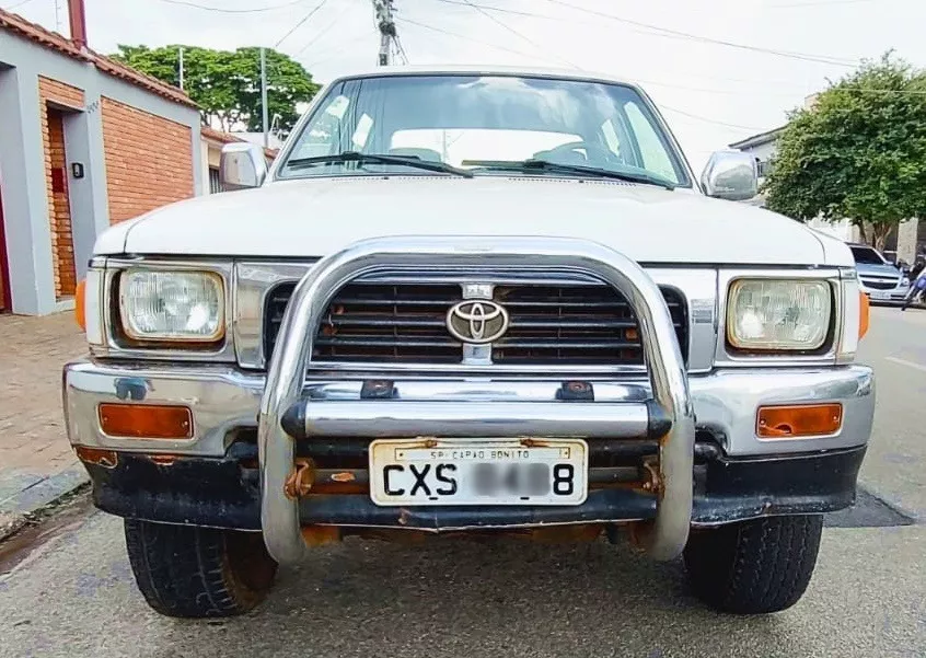 Toyota Hilux 2.8 Sr5 Cab. Dupla 4x4 4p