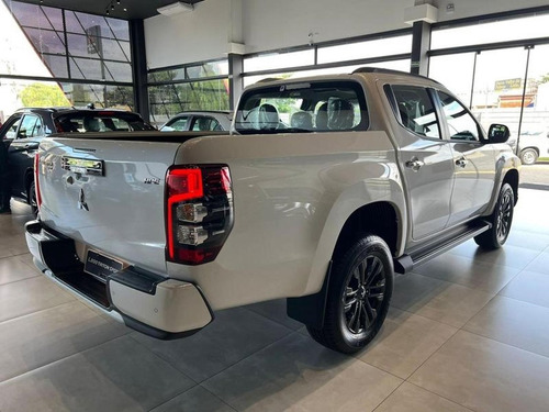 Mitsubishi L200 2.4 Triton Sport Hpe Cab. Dupla 4x4 Aut. 4p