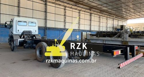 Imagem 4 de 15 de Caminhão Truck Mb 2831 Axor 6x4 - 2011/12