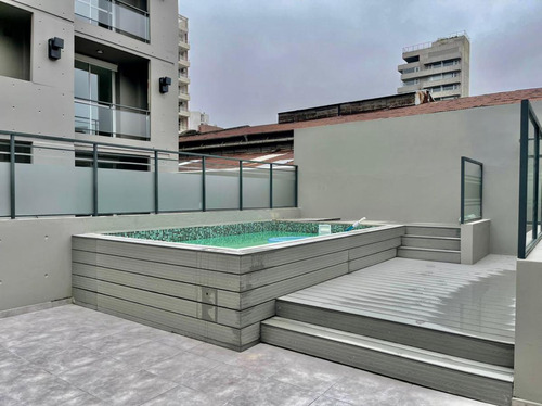 Venta Departamento Con Balcón Al Frente - Nuestra Señora De Lourdes