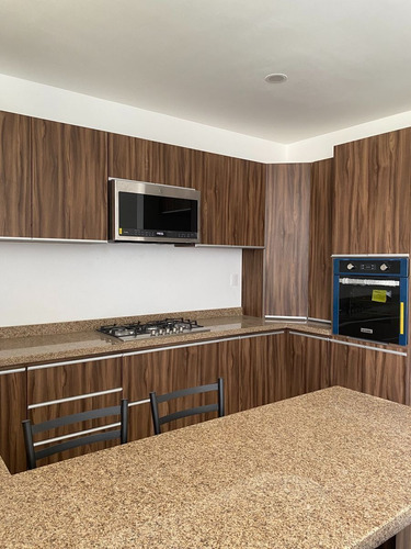 Imagen 6 de 30 de Venta De Casa Con Roof En Zibatá, Querétaro