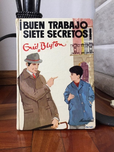 ¡buen Trabajo Siete Secretos!  Enid Blyton Editorial Molino