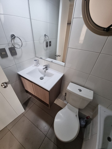 Arriendo Dpto 2d+1b C/ Estac Y Bodega A Pasos De La Usach
