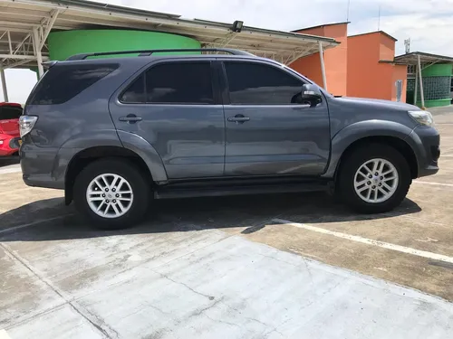 Toyota Fortuner 2.7l 4x2