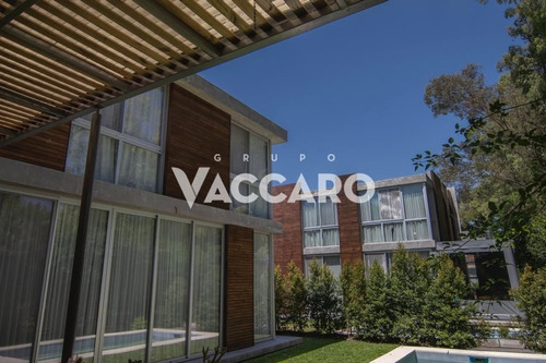 Imagen 3 de 13 de Casa En Venta En Parque Leloir En Condominio