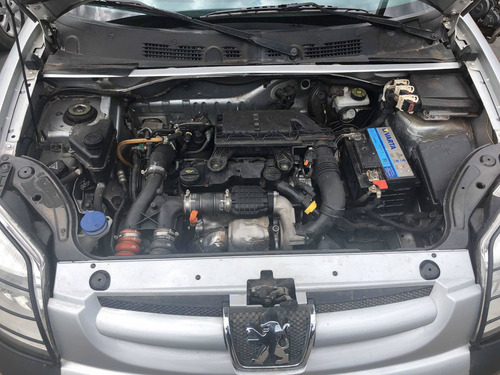 Imagen 2 de 11 de Peugeot Partner Patagónica 1.6 Hdi Vtc Plus 2014