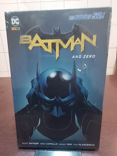 Batman Ano Zero. Os Novos 52. Lacrada