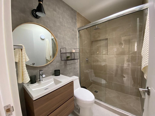 Preciosa Casa En Sonterra, 3 Recamaras, 2.5 Baños, Jardín, Alberca