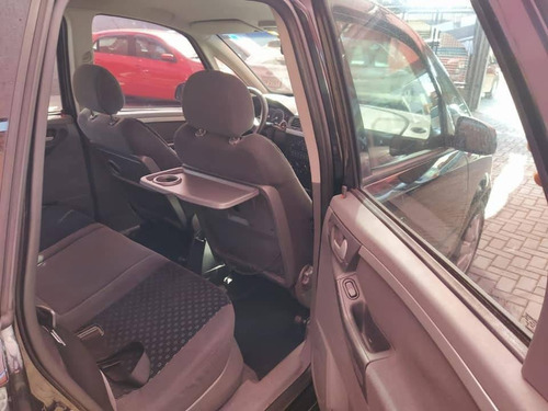 Imagem 3 de 10 de Chevrolet Meriva 1.4 Mpfi Maxx 8v Econo.flex 4p Manual