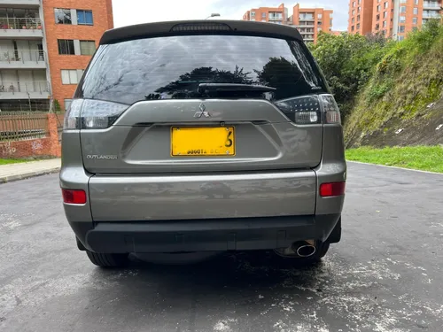 Mitsubishi Outlander 2.4