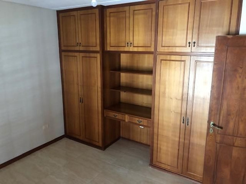 Casa En Venta En Villa Ballester
