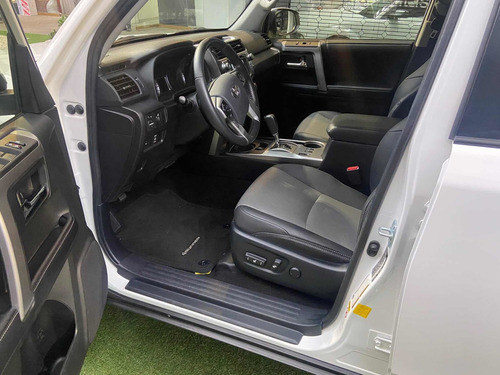 Imagen 7 de 14 de Toyota 4runner 4x2 2019