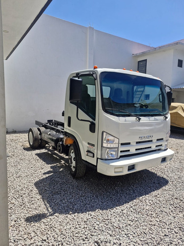 Isuzu Elf 400 Modelo 2013