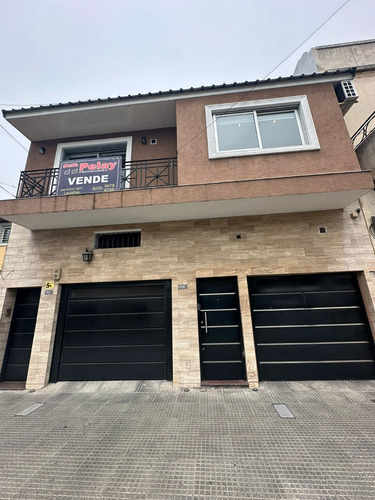 En Venta Excelente Piso Unico 3 Amb C/ Patio, Quincho Y Cochera En Rdios De Escalada .o. (434)