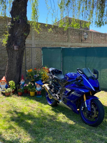 Yamaha R6