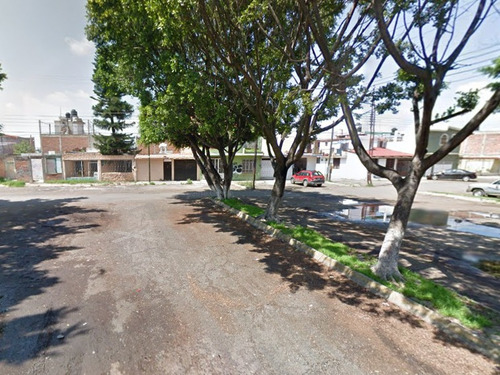 Gran Casa En Remate Bancario Ubicada En Andrómeda , Valle Del Sol, Irapuato, Gto. Sk04