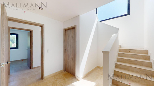 Excelente Casa A Estrenar A La Laguna En Pilara - La Calesa