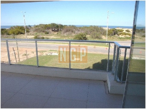 Hermoso Depto De Lujo En La Brava Con Pileta Y Parrillero Propio -ref:9179
