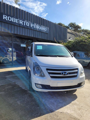 Imagen 3 de 13 de Hyundai H1 2.5 Diésel Mini Bus