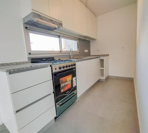 Imagen 4 de 13 de Semipiso 2 Amb A Estrenar - Balcón Con Parrilla
