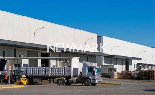 Bodega De 3.239 M2 En Arriendo En Colina
