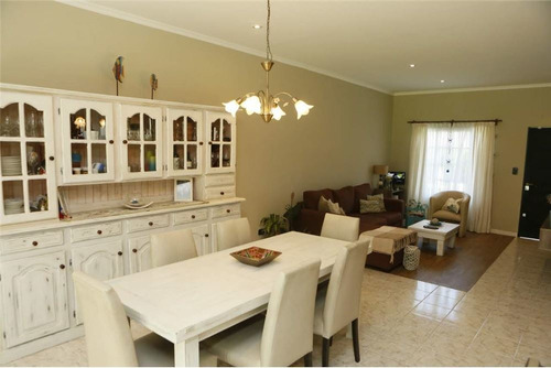 Imagen 4 de 30 de Casas En Venta 3 Dormitorios City Bell