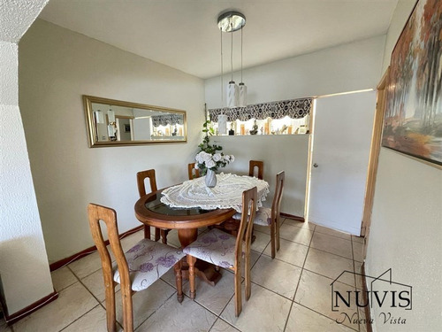 Casa En Venta De 4 Dorm. En Quilpué