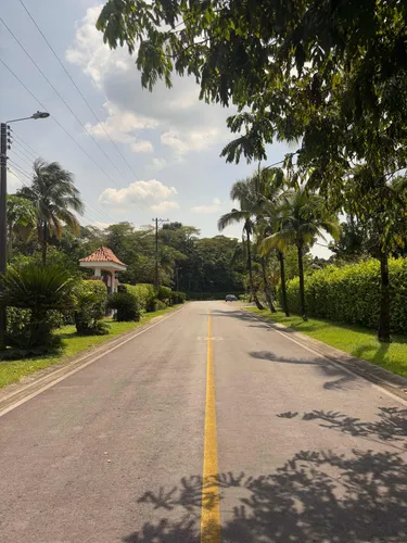 Lote En Condominio Balmoral 1.100 M2, Via Puerto López
