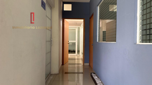 Oficinas En Renta Frente A Plaza Candiles, Corregidora, Querétaro
