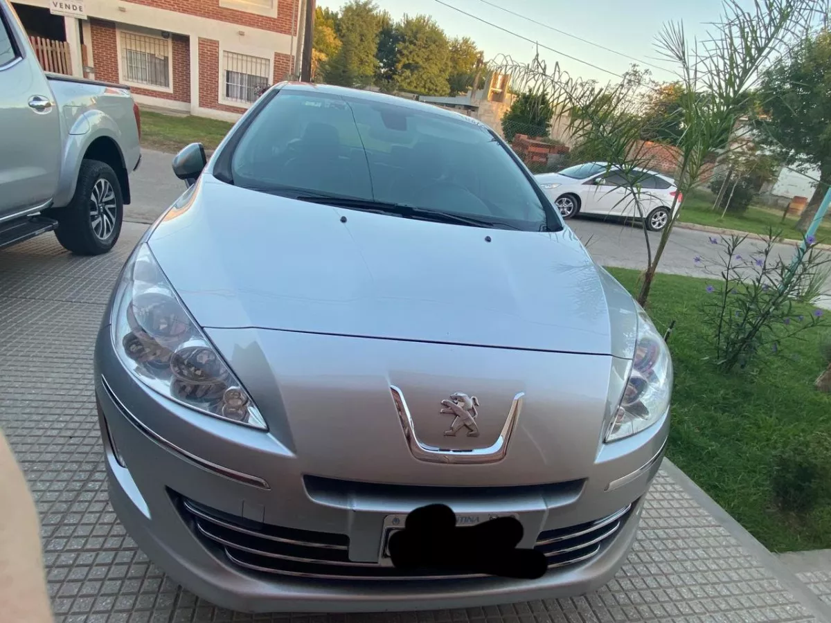 Peugeot 408 2.0 Allure Plus 143cv