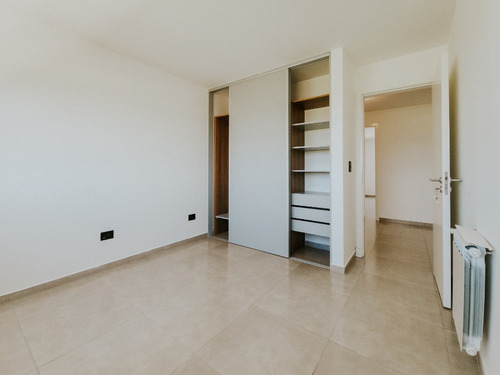 Oportunidad !!!!! Venta Dúplex De Categoría - Distrito Sur