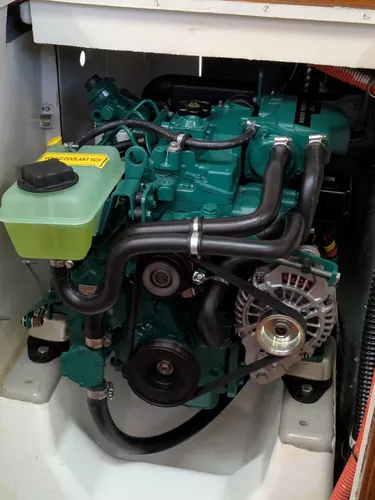 Velero Del Plata 31 -unico Dueño (motor Nuevo)