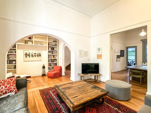 Casa Reciclada En El Casco Historico De San Isidro - 4 Dorm