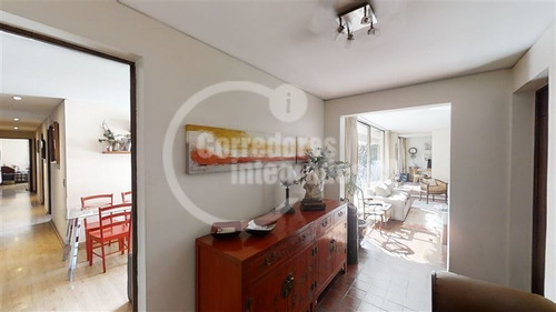 Imagen 11 de 28 de Casa En Venta En Las Condes - Charles Hamilton - 5d Y 4b