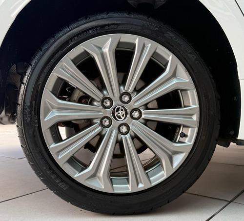 Toyota Corolla 1.8 Altis Hybrid Flex Aut. 4p Hibrido Flex